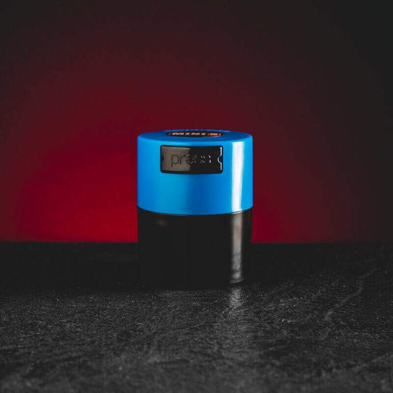 Can for cbd HHC virágok eladó kratom Prága vape hhc kék színű doboz